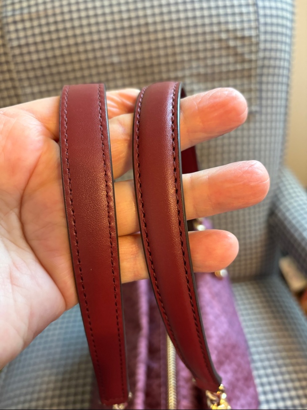 Michael Kors Wine MK Signature Tote with Gold Chain Straps - Picture 6 of 13